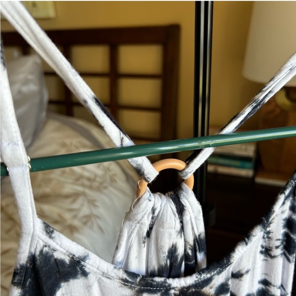 7/$20 Pineapple Isle black and white tie dye maxi dress - Picture 7 of 7